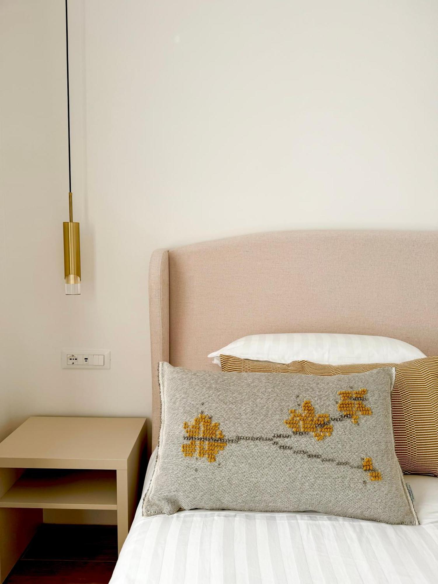 Feel Boutique Rooms Oristano Exterior photo